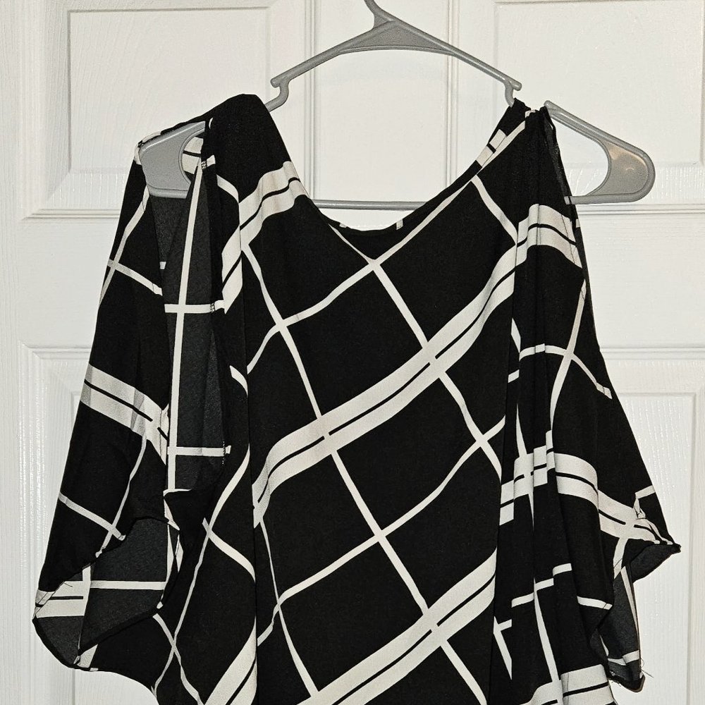 MILENIUM - SPLIT SLEEVE SILKY BLOUSE -